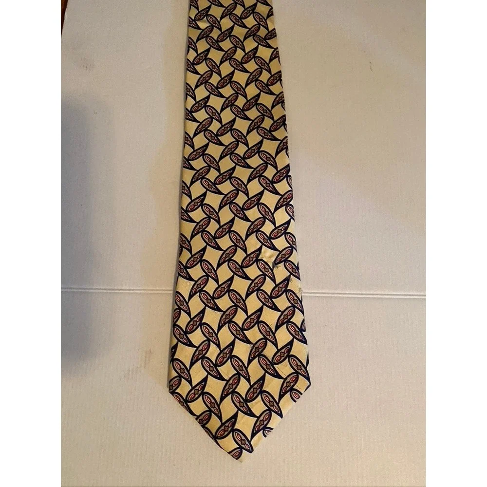 Roundtree & Yorke Mens Silk Tie Yellow Geometric Teardrop Navy Red Hand Sewn USA